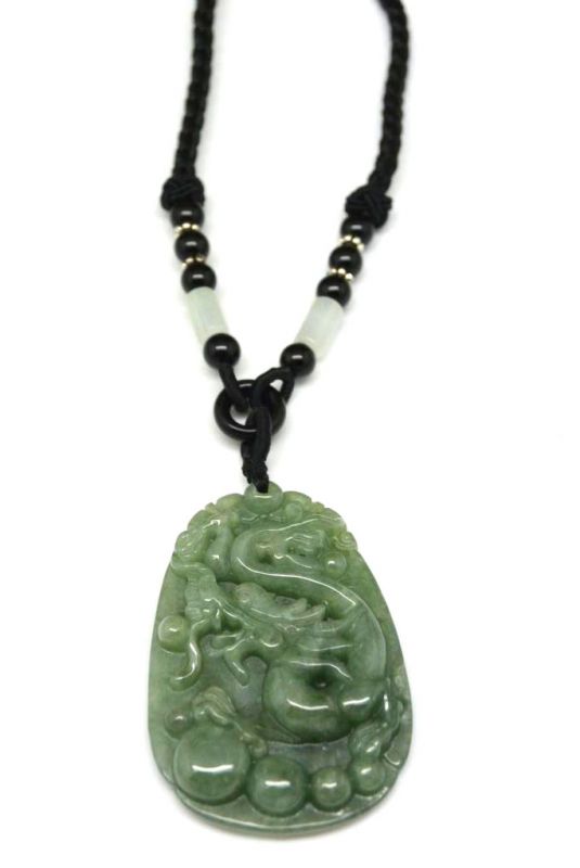 9.5 cm China Jade Anhänger Halskette alt Jade Anhänger Tier Amulett