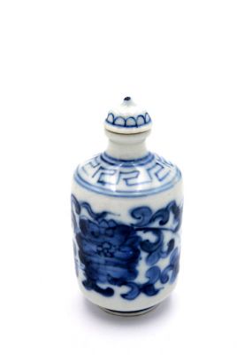 Chinesische Porzellan Schnupftabakflasche - Weiß und Blau - Blume 3