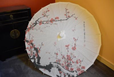 Chinesischer Sonnenschirm - Holz und Reispapie - Kirsche