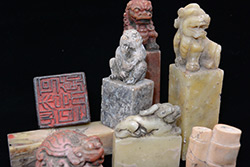 Alte Chinesische Siegel aus Stein und Jade