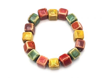 Keramik- / Porzellanschmuck - Kleines Armband - Mehrfarbige quadratische Perlen