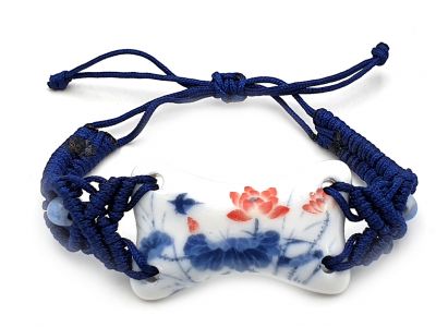 Keramik Schmuck Weiß und Blau Kollektion - Armband - Rote Lotusblumen