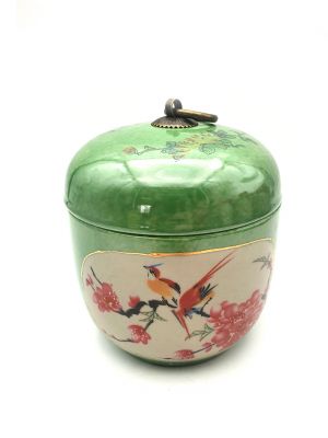 Kleine Chinesische Vase Porzellan - Farbig - Grün - Paradiesvogel auf einem Kirschbaum