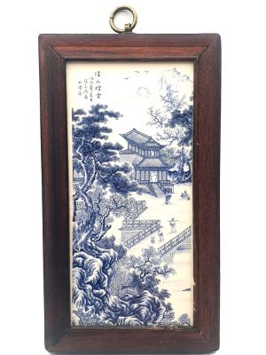 Kleines Chinesische Holzplatte und Porzellan - Der Tempel am Fluss