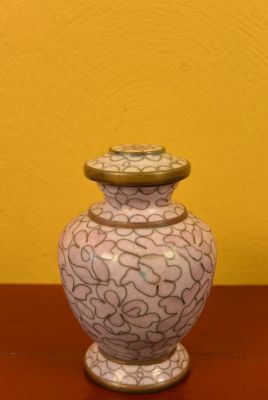 Vase oder Gefäß in Cloisonné Rosa